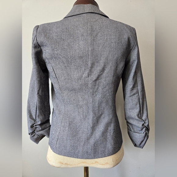 AMANDA + CHELSEA  Classic Grey Blazer With Ruched Sleeves. Size 2 - Picture 6 of 15
